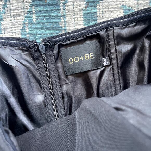 DO + BE Black Strapless Tuxedo Romper V-Neck Smocked Back‎ - Size M - Picture 6 of 10